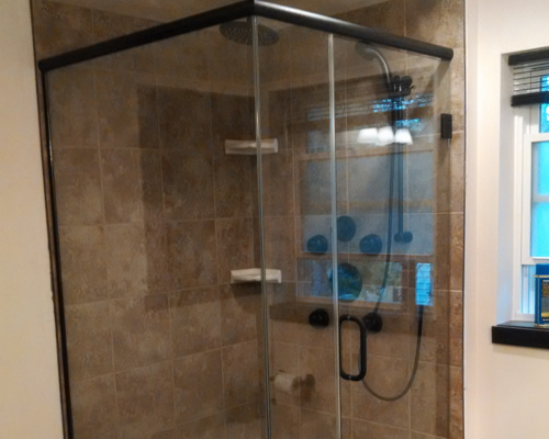 Residential Glass: Custom Shower